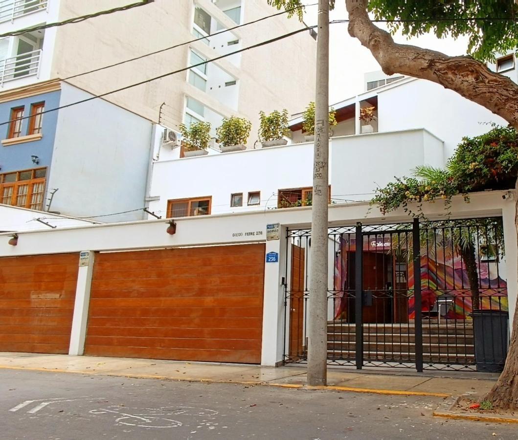 Rainbow Hostel ลิมา ภายนอก รูปภาพ
