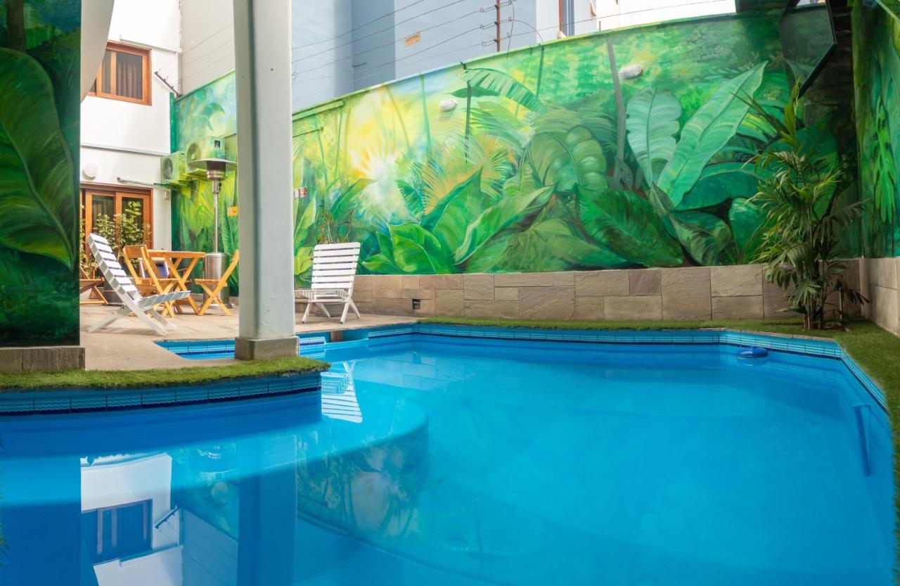 Rainbow Hostel ลิมา ภายนอก รูปภาพ
